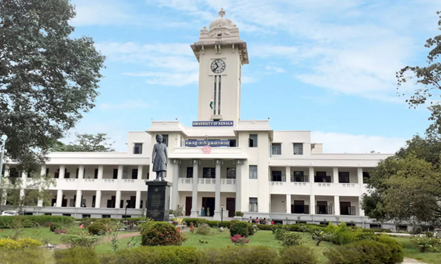 ഒപ്പിട്ടത് 1838 ബിരുദ സർട്ടിഫിക്കറ്റുകളിൽ; കനത്ത സുരക്ഷ