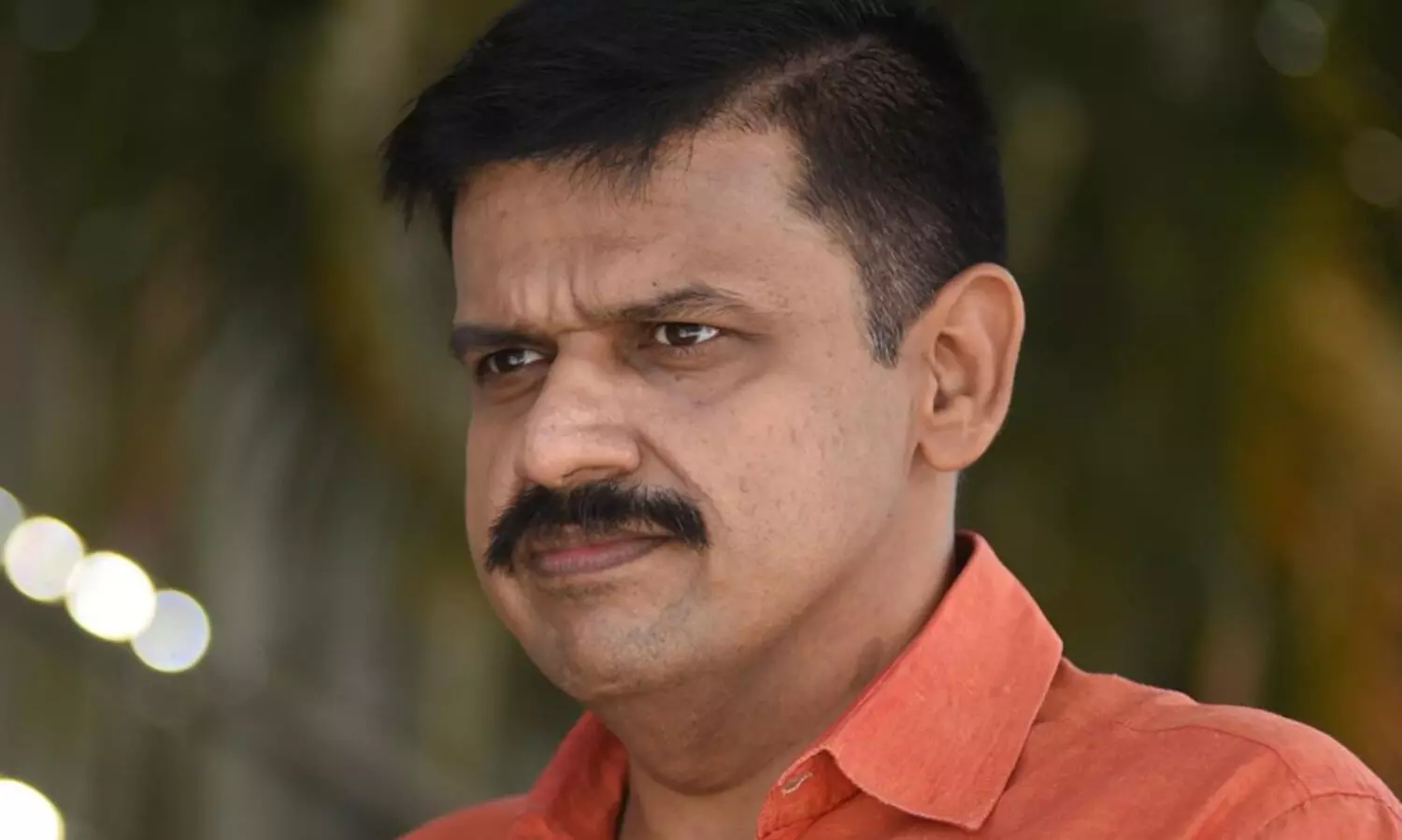 ഫെഡറൽ ബാങ്കിന്റെ ഉന്നതതല ഇടപെടൽ, അമ്മക്കെതിരായ നടപടി നിർത്തിവെച്ചു, രാവിലെ മുതൽ ക്ഷേത്രനടയിൽ കരഞ്ഞിരുന്ന അമ്മ ആശ്വാസവുമായി മടങ്ങി; സന്ദീപ് വാര്യർ