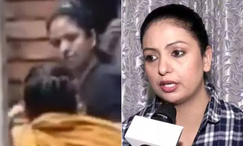 ‘അതിരു തർക്കത്തിനിടെ മർദിച്ചു’; ഷമിയുടെ മുൻഭാര്യക്കെതിരെ കൊലപാതക ശ്രമത്തിന് കേസ് ഫയൽചെയ്ത് അയൽക്കാരി ‘അതിരു തർക്കത്തിനിടെ മർദിച്ചു’; ഷമിയുടെ മുൻഭാര്യക്കെതിരെ കൊലപാതക ശ്രമത്തിന് കേസ് ഫയൽചെയ്ത് അയൽക്കാരി