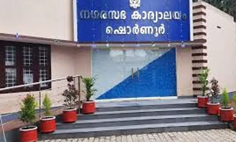 ശുചിത്വ നിലവാരത്തിൽ രണ്ടാം സ്ഥാനം; കൂകിപ്പാഞ്ഞ് ഷൊർണൂർ നഗരസഭ ശുചിത്വ നിലവാരത്തിൽ രണ്ടാം സ്ഥാനം; കൂകിപ്പാഞ്ഞ് ഷൊർണൂർ നഗരസഭ