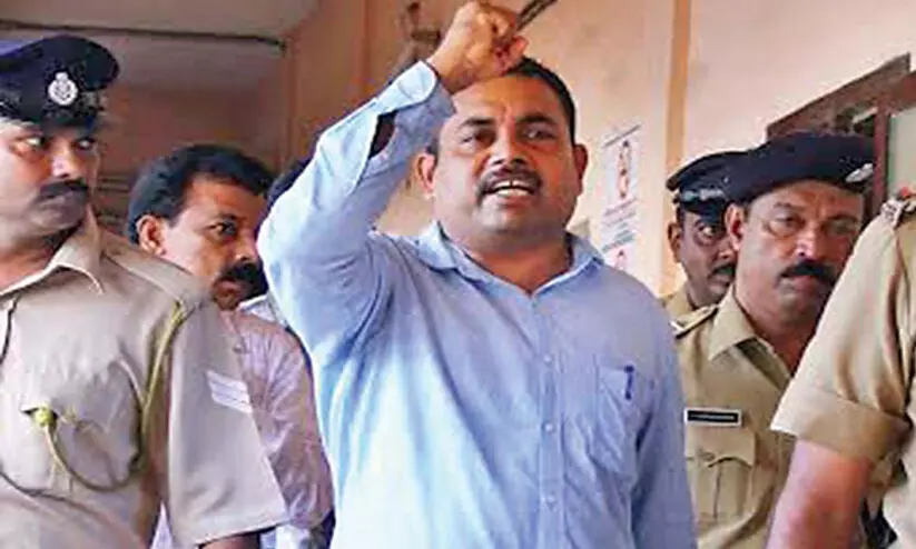 സിം കാർഡ് കേസിൽ ജീവപര്യന്തം; രൂപേഷിനെ കുരുക്കാനെന്ന് ഭാര്യ