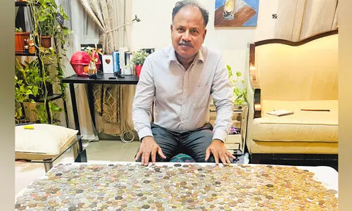 140 രാ​ജ്യ​ങ്ങ​ളി​ലെ അ​പൂ​ർ​വ നാ​ണ​യ​ ശേ​ഖ​ര​വു​മാ​യി പ്ര​വാ​സി മ​ല​യാ​ളി മു​ഖ്താ​ർ