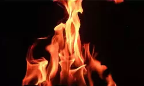 ഇന്ത്യൻ ഓയിൽ ഡി​പ്പോയിൽ തീപ്പൊരി തെറിച്ച്​ മൂന്ന്​ പേർക്ക്​ പൊള്ളൽ