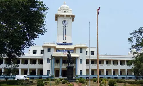 സസ്​പെൻഷനിലുള്ള രജിസ്​ട്രാർ പുറത്തുപോകാതെ ഒത്തുതീർപ്പിനില്ല; നിലപാട്​ കടുപ്പിച്ച്​ വി.സി