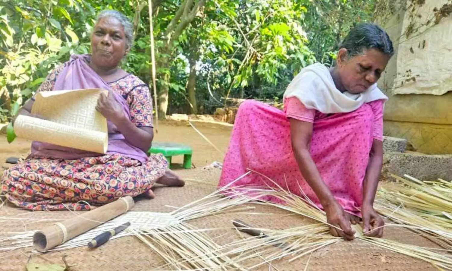 ക​ണ്ണാ​ടി​പോ​ലെ തി​ള​ങ്ങും ഇ​ത് ക​ണ്ണാ​ടി​പ്പാ​യ