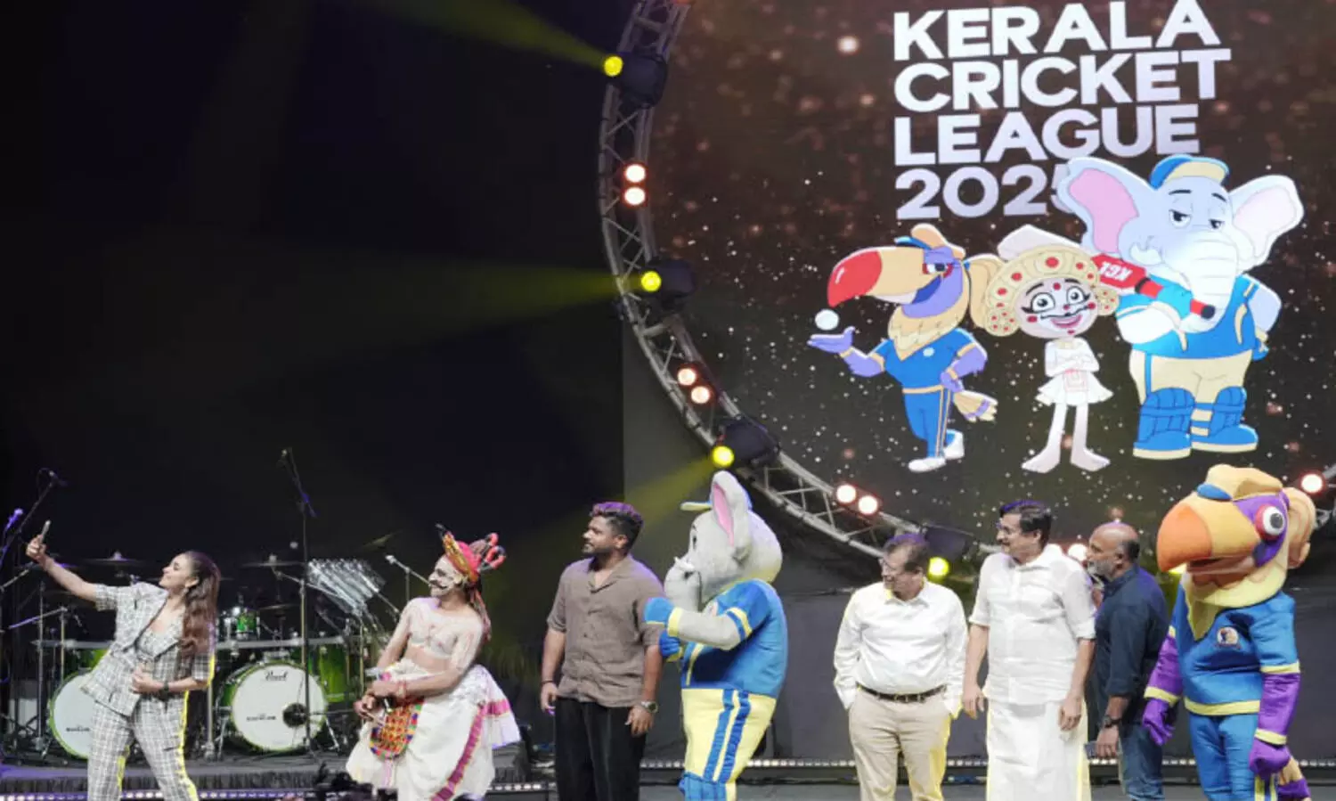 ലോ​ഞ്ചി​ങ് ഗ്രാ​ൻ​ഡ്; ഇനി കെ.​സി.​എ​ൽ ആ​വേ​ശ​ം