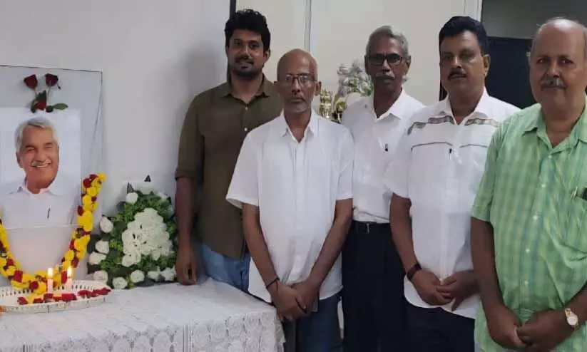 ഉ​മ്മ​ൻ ചാ​ണ്ടി അ​നു​സ്മ​ര​ണം