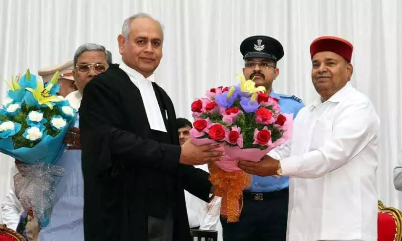 വി​ഭു ബ​ക്രു ക​ർ​ണാ​ട​ക ഹൈ​കോ​ട​തി ചീ​ഫ് ജ​സ്റ്റി​സാ​യി ചു​മ​ത​ല​യേ​റ്റു