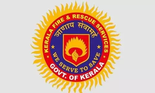 ഫ്ലാറ്റിനുള്ളിൽ കുടുങ്ങിയ വയോധികയെ രക്ഷിച്ചു