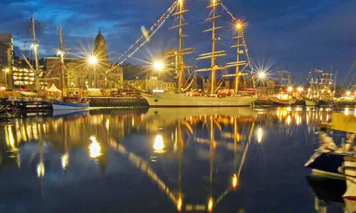 ശ​ബാ​ബ് ഒ​മാ​ൻ ര​ണ്ടി​ന് അ​ബ​ർ​ഡീ​ൻ തീ​ര​ത്ത് വ​ര​വേ​ൽ​പ്പ്