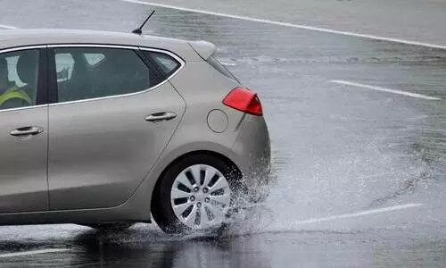 എ​ന്താ​ണ് ഹൈ​ഡ്രോ​പ്ലെ​യി​നി​ങ്