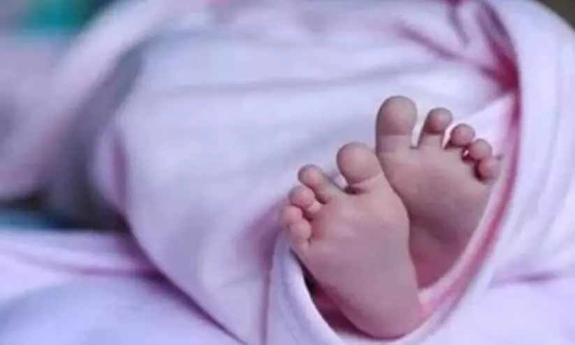 ചാ​മ​രാ​ജ് ന​ഗ​റി​ൽ ന​വ​ജാ​ത ശി​ശു​വി​​നെ ഉ​പേ​ക്ഷി​ച്ച നി​ല​യി​ൽ