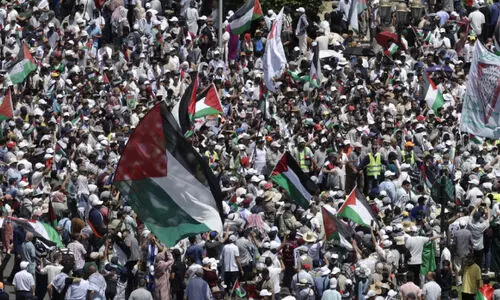 മധ്യ ഗസ്സയിൽ കൂട്ട കുടിയിറക്കൽ