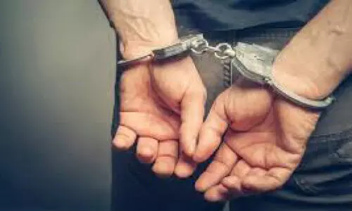 സ്വ​കാ​ര്യ ക​മ്പ​നി​യി​ൽ മോ​ഷ​ണം; 7,600 ദി​നാ​ർ ക​വ​ർ​ന്ന ഏ​ഷ്യ​ക്കാ​ര​നാ​യ ജീ​വ​ന​ക്കാ​ര​ൻ അ​റ​സ്റ്റി​ൽ