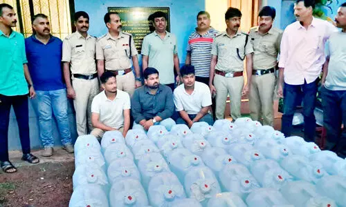 1645 ലിറ്റർ സ്പിരിറ്റുമായി മൂന്നുപേർ അറസ്റ്റിൽ