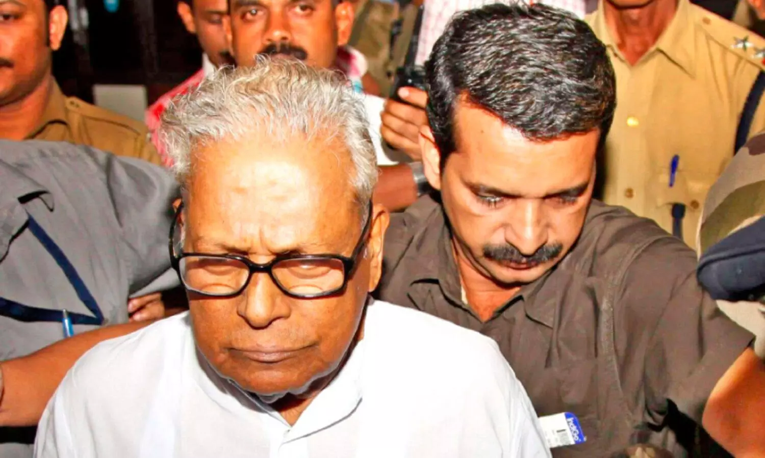 ‘പുറത്താക്കിയപ്പോൾ ആ മുഖത്ത് ദുഃഖം നിറഞ്ഞു’