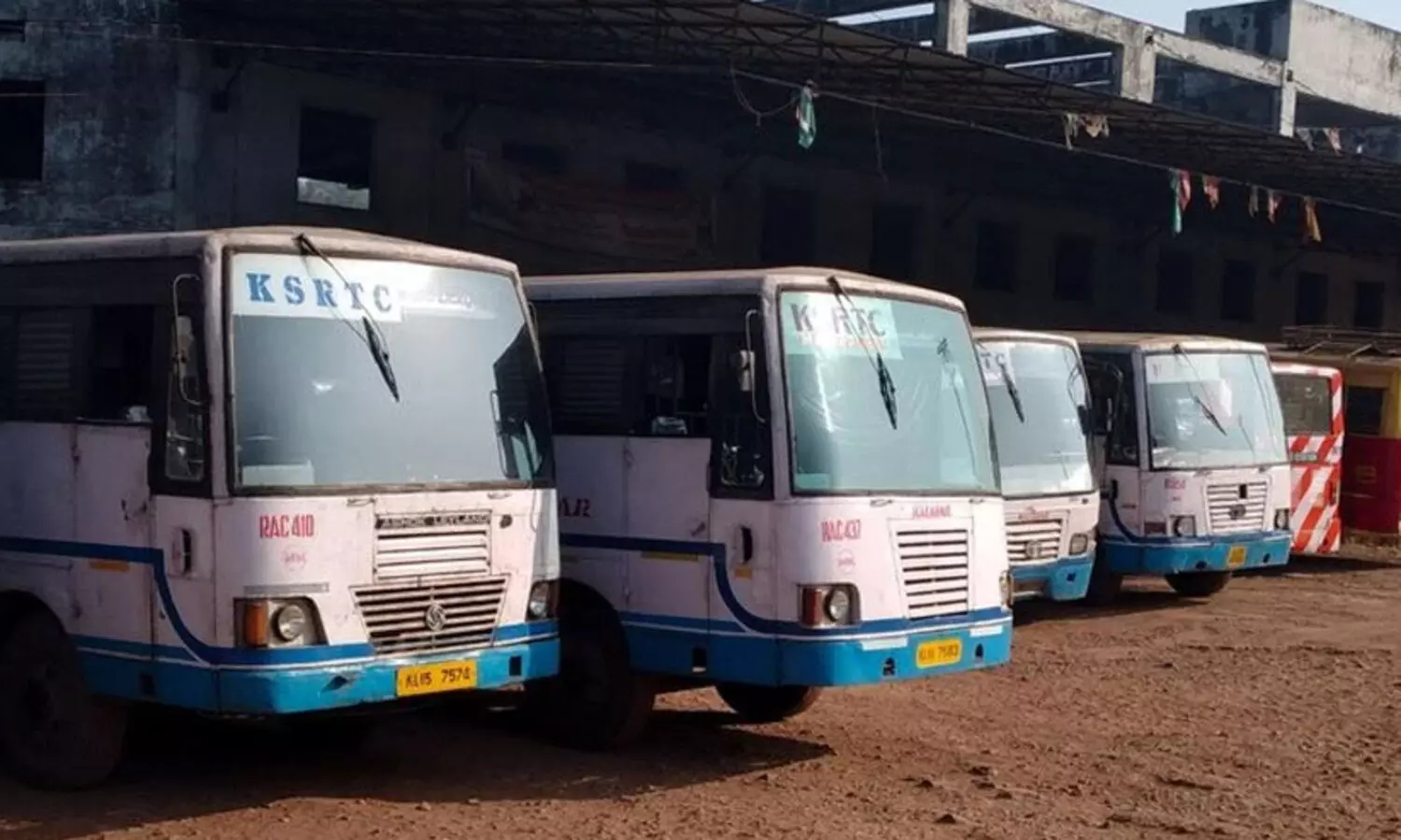 കെ.എസ്.ആർ.ടി.സി എ.ടി.ഒ പ്രമോഷൻ: കോടതിയെ കബളിപ്പിച്ചുകൊണ്ടെന്ന് ആ​രോ​പ​ണം