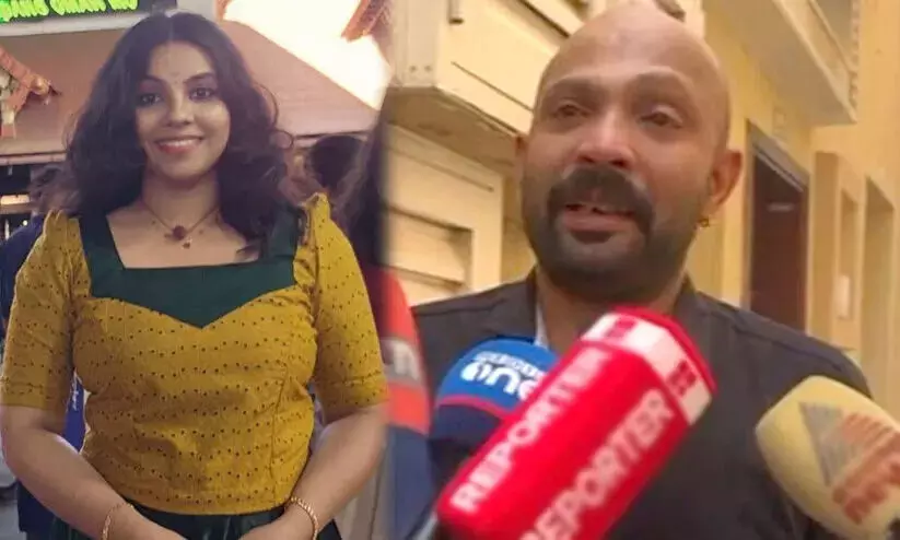 അതുല്യയുടെ ദുരൂഹ മരണം; ഭർത്താവ് സതീഷിനെ ജോലിയിൽനിന്ന് പിരിച്ചുവിട്ടു അതുല്യയുടെ ദുരൂഹ മരണം; ഭർത്താവ് സതീഷിനെ ജോലിയിൽനിന്ന് പിരിച്ചുവിട്ടു