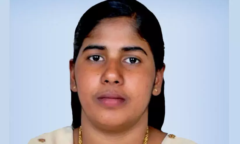 നിമിഷപ്രിയക്കായി യമനിൽ പോകാൻ കേന്ദ്രത്തിന് അപേക്ഷ നിമിഷപ്രിയക്കായി യമനിൽ പോകാൻ കേന്ദ്രത്തിന് അപേക്ഷ