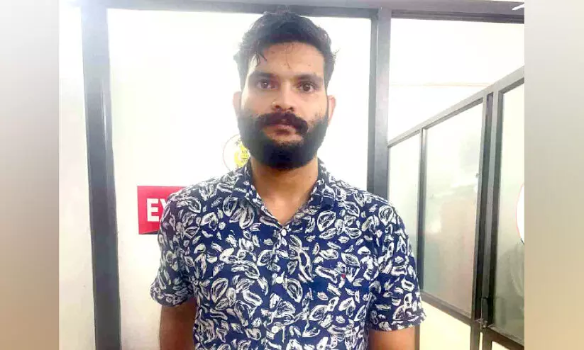 എം.ഡി.എം.എയും കഞ്ചാവുമായി പ്രവാസി അറസ്റ്റിൽ എം.ഡി.എം.എയും കഞ്ചാവുമായി പ്രവാസി അറസ്റ്റിൽ