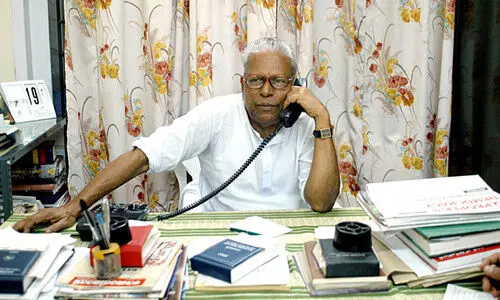 വി.എസ് അച്യുതാനന്ദൻ; അന്ന് വിഭാഗീയതയുടെ, പിന്നെ ജനങ്ങളുടെ ക്യാപ്റ്റൻ വി.എസ് അച്യുതാനന്ദൻ; അന്ന് വിഭാഗീയതയുടെ, പിന്നെ ജനങ്ങളുടെ ക്യാപ്റ്റൻ