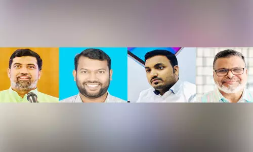 റൂ​വി കെ.​എം.​സി.​സി റ​ഫീ​ഖ് ശ്രീ​ക​ണ്ഠ​പു​രം പ്ര​സി, അ​മീ​ർ കാ​വ​നൂ​ർ ജ​ന.​ സെ​ക്ര
