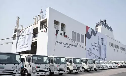 സഹായവസ്തുക്കളുമായി യു.എ.ഇയുടെ കൂറ്റൻ കപ്പൽ ഗസ്സയിലേക്ക് പുറപ്പെട്ടു സഹായവസ്തുക്കളുമായി യു.എ.ഇയുടെ കൂറ്റൻ കപ്പൽ ഗസ്സയിലേക്ക് പുറപ്പെട്ടു