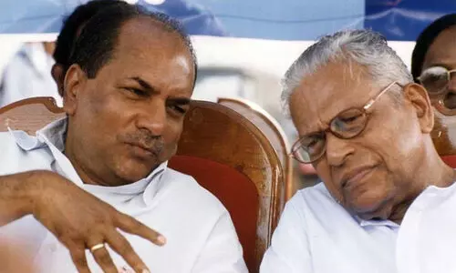 എ​​ന്നെയും വി.എസിനെയും താരതമ്യം ചെയ്യരുത്, ആകപ്പാടെ എനിക്ക്​ പൊലീസ് മർദനമേറ്റത് യൂത്ത് കോൺഗ്രസ് പ്രസിഡന്റായപ്പോൾ മാത്രമാണ്; എ.കെ. ആന്‍റണി​