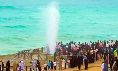 ‘അപകടം പതിയിരിപ്പുണ്ട്’;ഖരീഫ് സഞ്ചാരികൾക്ക് മുന്നറിയിപ്പുമായി ഒമാൻ പൊലീസ്