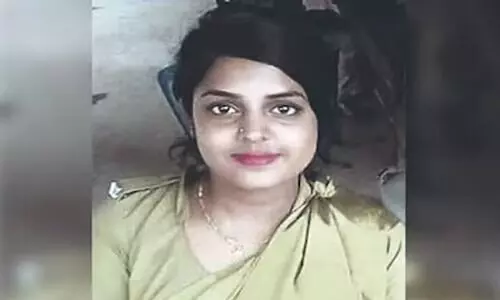 കോടതിയിൽ മൊഴി നൽകാൻ എത്തിയപ്പോൾ വനിത പൊലീസ് ഓഫിസർക്ക് പ്രസവ വേദന, ലീവെടുക്കില്ലെന്ന് ഉറപ്പിച്ച് ശ്രീലക്ഷ്മി