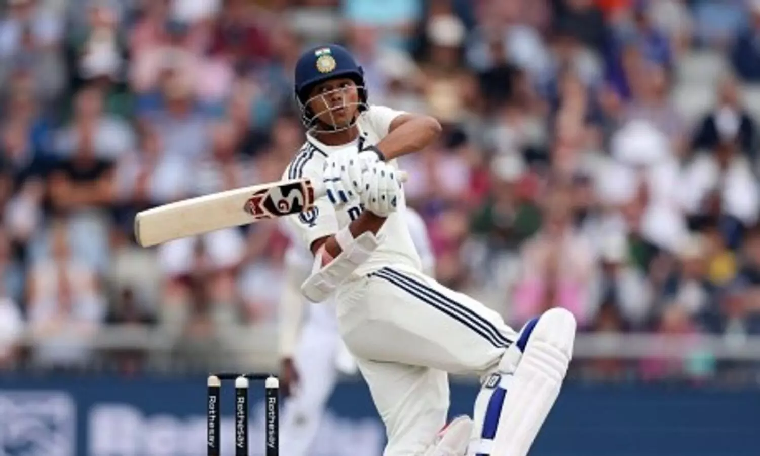 രാഹുൽ വീണു, ജയ്സ്വാളിന് അർധ സെഞ്ച്വറി; നാലാം ടെസ്റ്റിൽ ഇന്ത്യക്ക് മികച്ച തുടക്കം