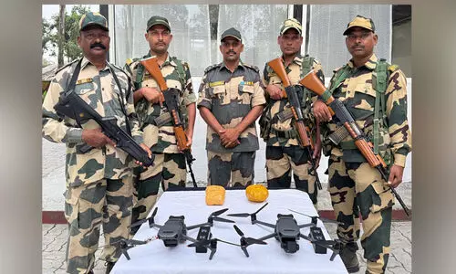പഞ്ചാബിലേക്ക് ഡ്രോണിൽ ഹെറോയിൻ കടത്താൻ ശ്രമം; 2 പാകിസ്താൻ ഡ്രോണുകൾ പിടിച്ചെടുത്ത് ബി.എസ്.എഫ് പഞ്ചാബിലേക്ക് ഡ്രോണിൽ ഹെറോയിൻ കടത്താൻ ശ്രമം; 2 പാകിസ്താൻ ഡ്രോണുകൾ പിടിച്ചെടുത്ത് ബി.എസ്.എഫ്