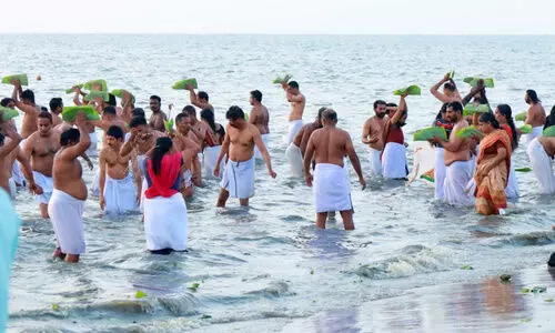 ക​ർ​ക്ക​ട​ക വാ​വ്: ബ​ലി​ത​ർ​പ്പ​ണ ച​ട​ങ്ങു​ക​ൾ നാ​ളെ