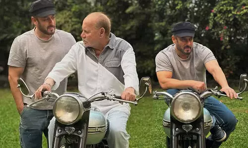 ട്രയംഫ് ടൈഗർ 100, ഇത് പിതാവിന്റെ ആദ്യ ബൈക്ക്; ചിത്രങ്ങളുമായി സൽമാൻ ഖാൻ