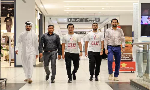 ലു​ലു അ​ബു സി​ദ്റ മാ​ളി​ൽ ‘10,000 സ്റ്റെ​പ് ച​ല​ഞ്ച്’ ആ​രം​ഭി​ച്ചു