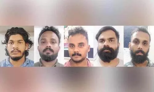 ന​ഗ​ര​ത്തി​ൽ വീ​ണ്ടും ത​ട്ടി​ക്കൊ​ണ്ടു​പോ​ക​ൽ; പ്ര​തി​ക​ൾ മ​ണി​ക്കൂ​റു​ക​ൾ​ക്കു​ള്ളി​ൽ പി​ടി​യി​ൽ
