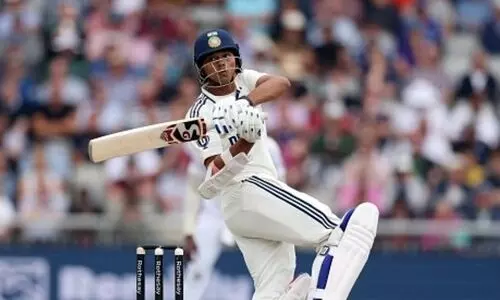 രാഹുൽ വീണു, ജയ്സ്വാളിന് അർധ സെഞ്ച്വറി; നാലാം ടെസ്റ്റിൽ ഇന്ത്യക്ക് മികച്ച തുടക്കം