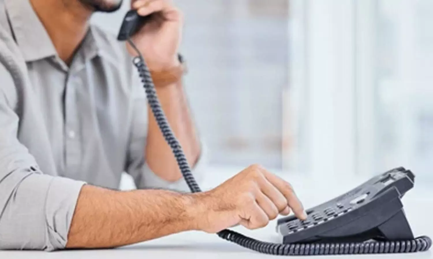 സർക്കാർ ഫോണുകൾ നിശ്ചലം; വിളിച്ചാൽ എടുക്കാൻ ഉദ്യോഗസ്ഥർക്ക് മടി...