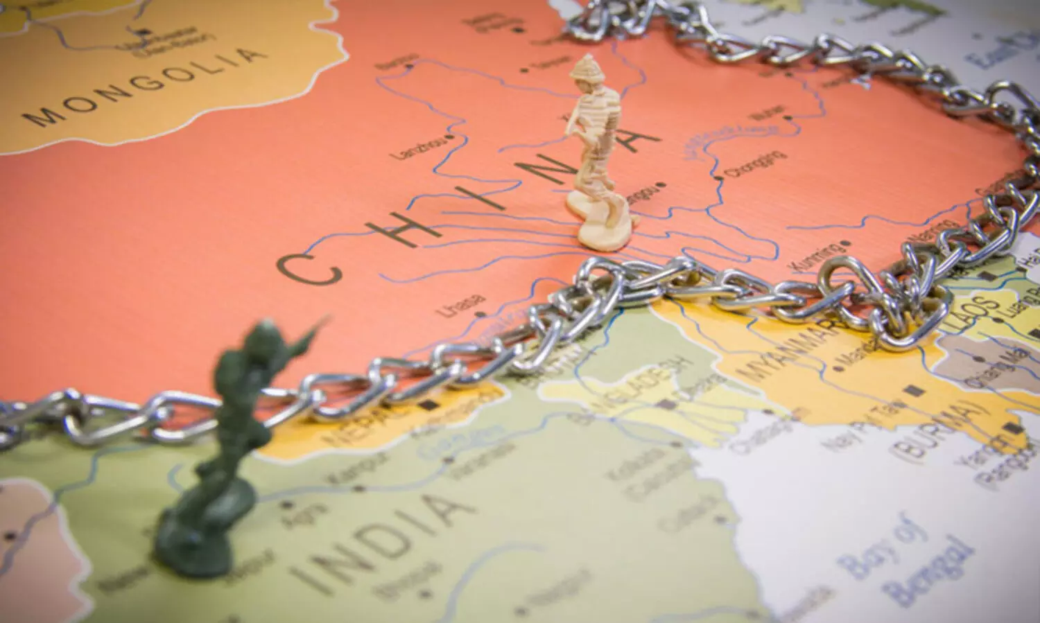 അതിവേഗ റെയിൽ-റോഡുകളുടെ വമ്പൻ പദ്ധതിയുമായി ഹിമാലയത്തിനുമേൽ   പിടിമുറുക്കാൻ ചൈന; ആശങ്കയിൽ ഇന്ത്യ