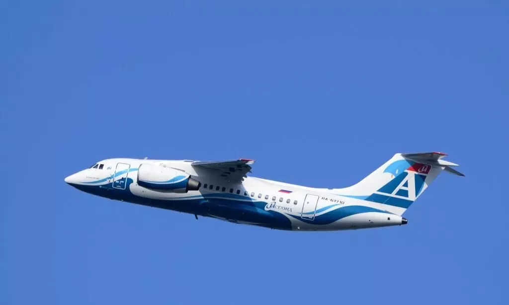 50 യാത്രക്കാരുമായി റഷ്യൻ വിമാനം തകർന്നു വീണു