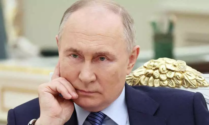 റഷ്യയിൽനിന്ന് വാട്സ്ആപ്പിന് പിന്മാറാനുള്ള സമയമായി; പുതിയ ആപ്പ് പുറത്തിറക്കും, പൗരന്മാരെ നിരീക്ഷിക്കാനുള്ള തന്ത്രമെന്ന് റിപ്പോർട്ട്