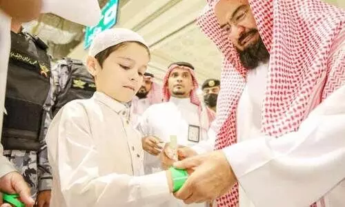 മ​ക്ക മ​സ്ജി​ദു​ൽ ഹ​റാ​മി​ൽ ‘സു​ര​ക്ഷ ബ്രേ​സ്‌​ലെ​റ്റ്’ സേ​വ​നം