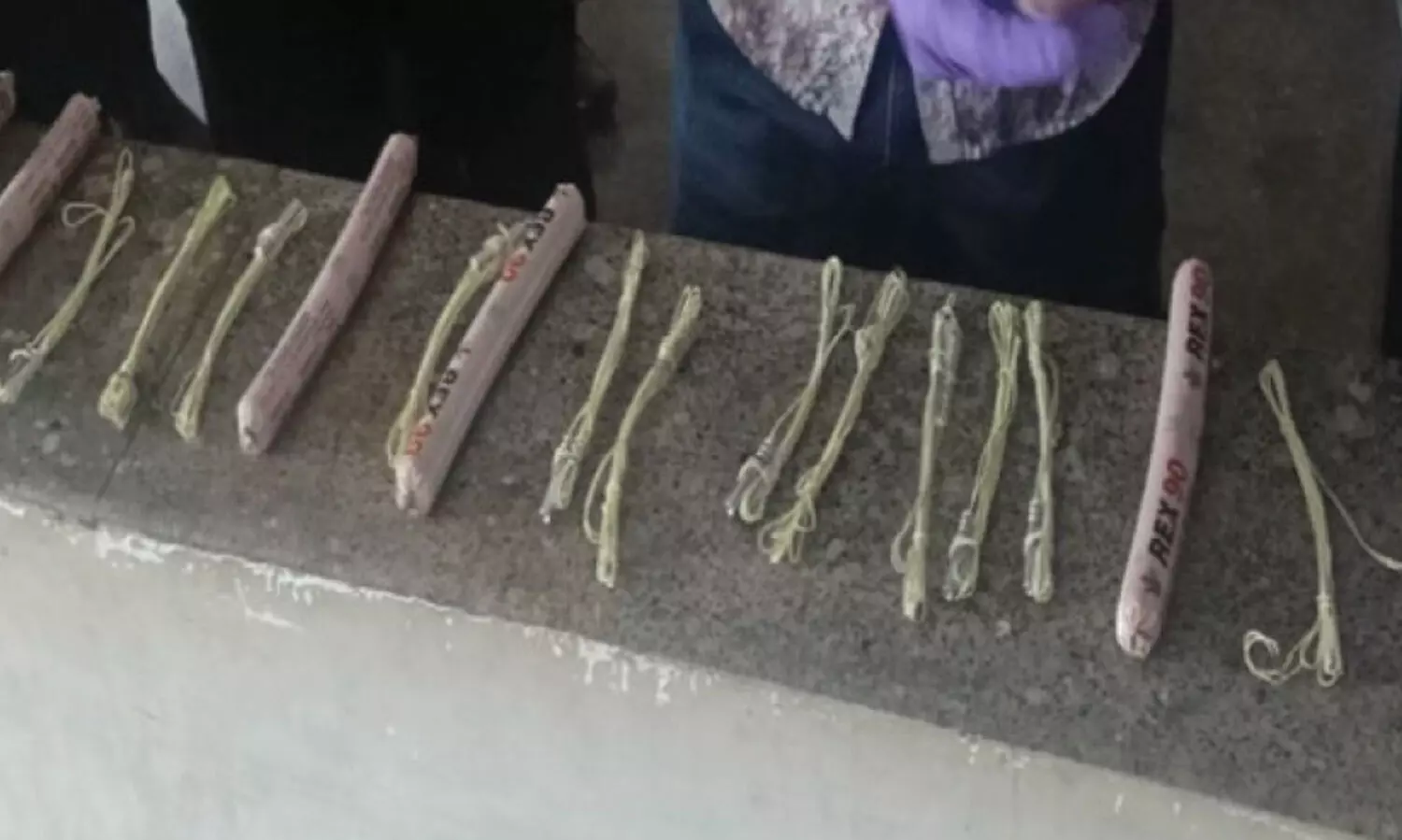 സ്ഫോ​ട​ക വ​സ്തു​ക്ക​ൾ ക​ണ്ടെ​ത്തി​യ സം​ഭ​വം: അ​ന്വേ​ഷ​ണ​ത്തി​ന് ആ​റം​ഗ സം​ഘം