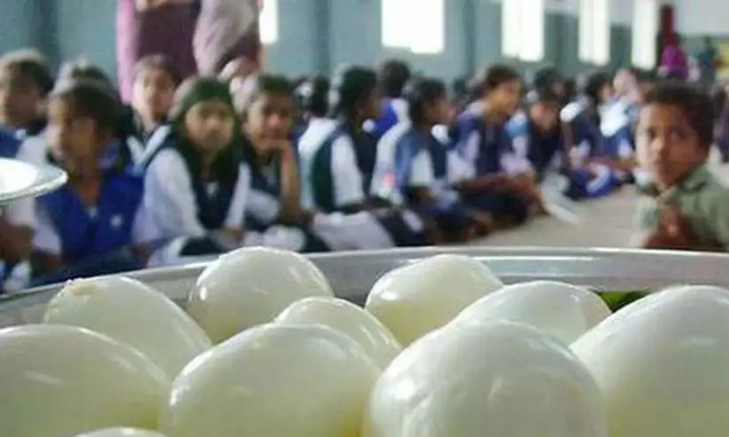 കോഴിമുട്ട നൽകുന്നതിനെ ചൊല്ലി മാണ്ഡ്യ ഗവ. സ്കൂളിൽ പ്രതിഷേധം