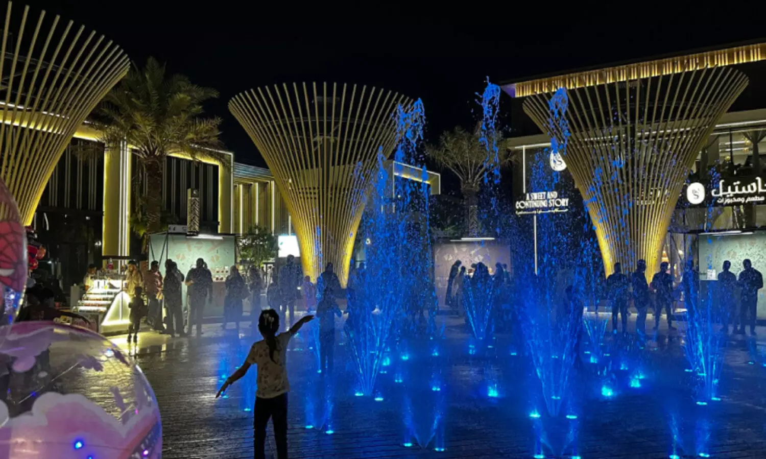 തീ​ര​ക്കാ​ഴ്ച​ക​ളും രു​ചി​ഭേ​ദ​ങ്ങ​ളു​മാ​യി ഖ​ത്വീ​ഫ്​ സീ-​ഫ്ര​ണ്ട്