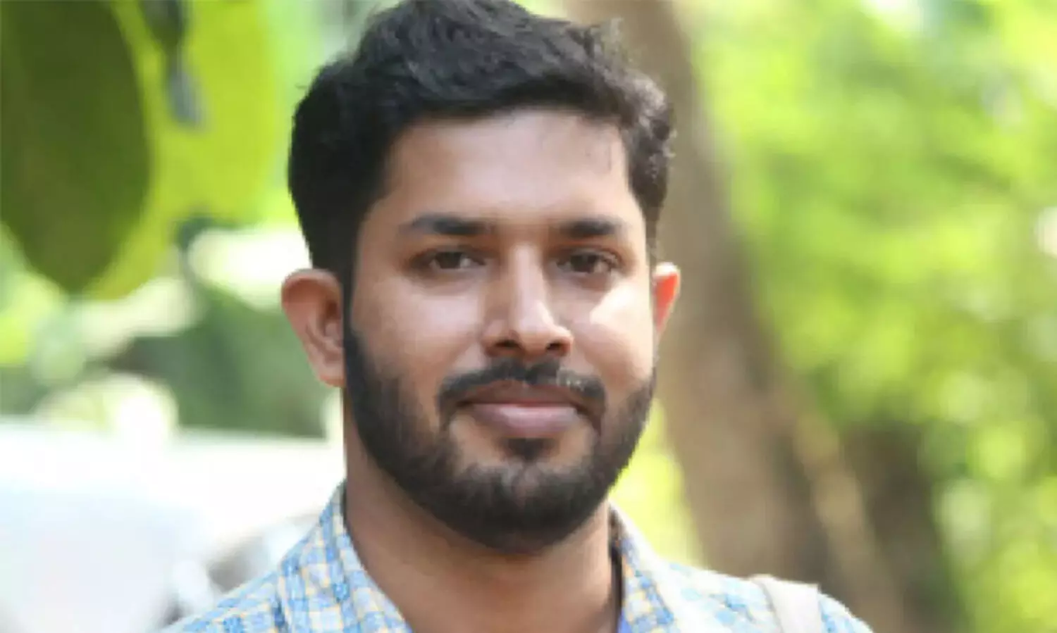 വിമീഷ് മണിയൂർ രചിച്ച പ്രതിമുഖി നാടകത്തിന് സത്വ ക്രിയേഷൻസ് നാടകരചന പുരസ്കാരം