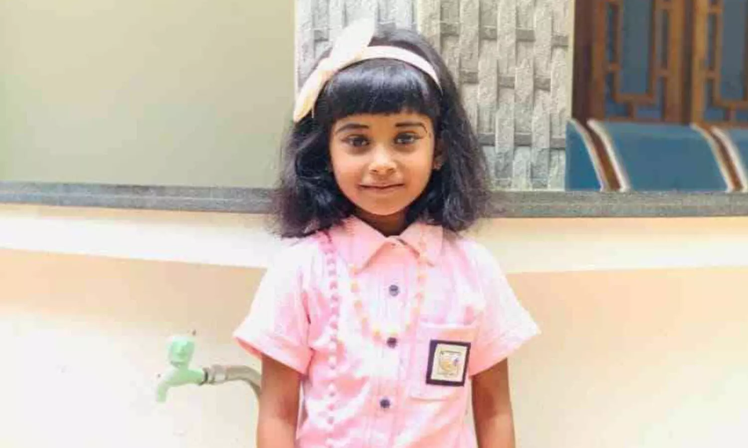 റോഡിലെ കുഴിയിൽചാടിയ ഓട്ടോയിൽനിന്ന് പുറത്തേക്ക് തെറിച്ചുവീണ് ആറുവയസ്സുകാരിക്ക് ദാരുണാന്ത്യം