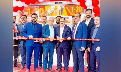 ഗ്രാ​ൻ​ഡ് എ​ക്സ്പ്ര​സി​ന്റെ മെ​ഗാ ഡി​സ്കൗ​ണ്ട് സെ​ന്റ​ർ പ്ലാ​സ മാ​ളി​ൽ പ്ര​വ​ർ​ത്ത​നം ആ​രം​ഭി​ച്ചു