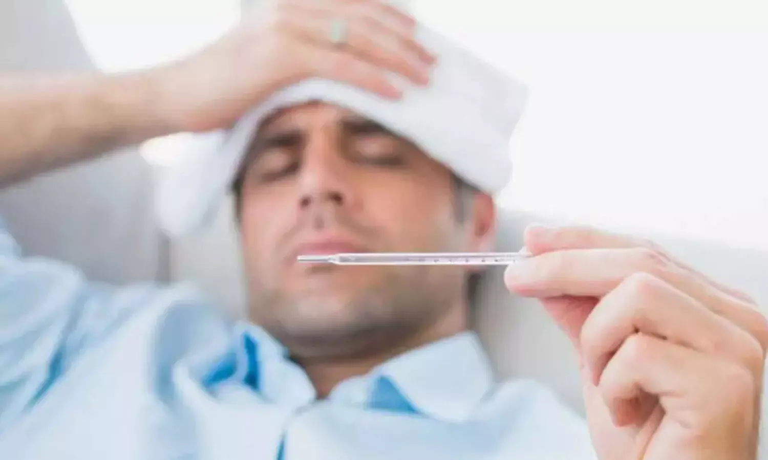 ജി​ല്ല​യി​ൽ 2,324 പേ​ർ​ക്ക് പ​ക​ർ​ച്ച​പ്പ​നി; ഡെ​ങ്കി​ കേ​സു​ക​ളി​ലും വ​ർ​ധ​ന