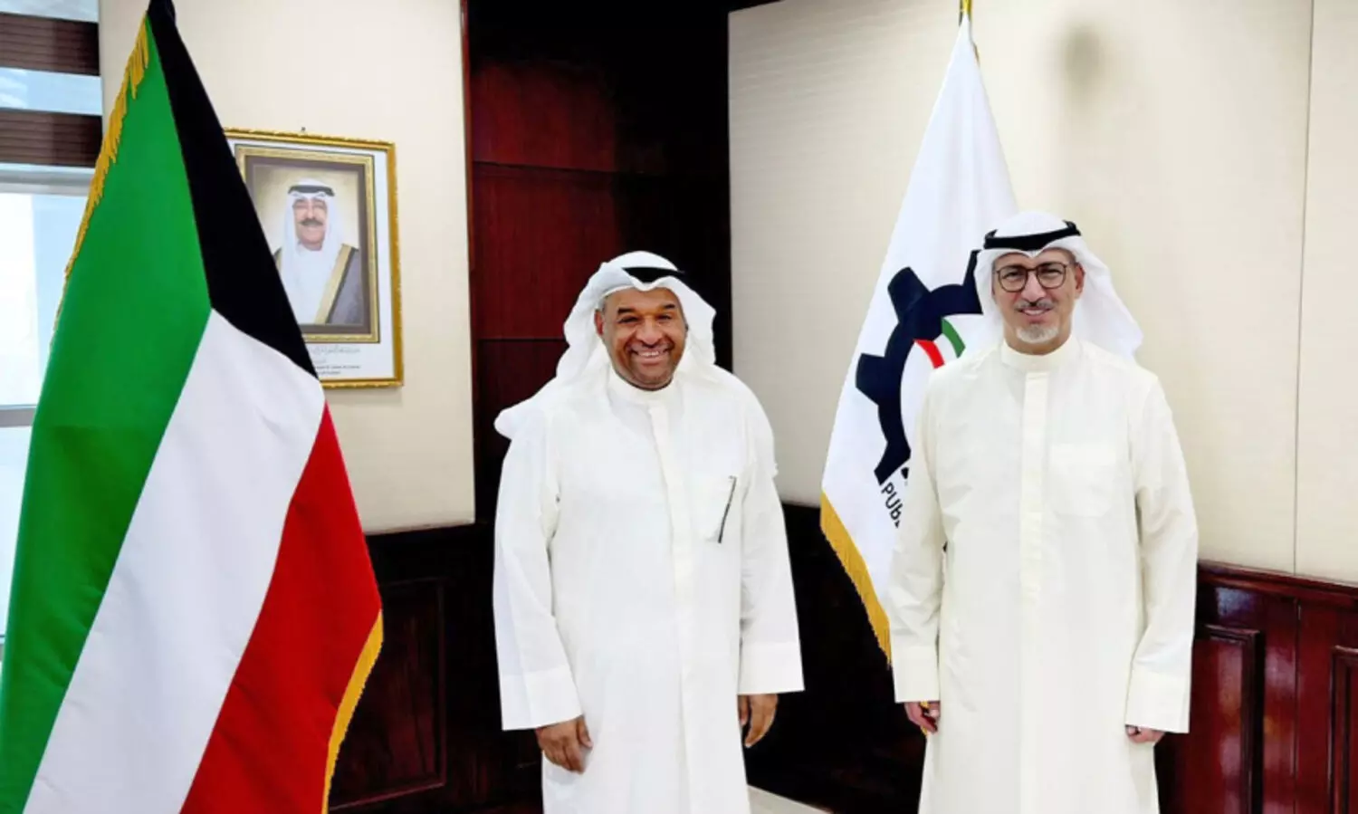 വാ​ണി​ജ്യ വ്യ​വ​സാ​യ മ​ന്ത്രി കെ.‌​എ​ഫ്.‌​എം.‌​ബി സി‌.​ഇ.‌​ഒ​യു​മാ​യി കൂ​ടിക്കാ​ഴ്ച ന​ട​ത്തി